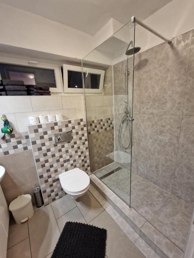 At The Heart Of Plitvice Lakes - Self Check-In! Apartment Plitvicka Jezera Exterior photo